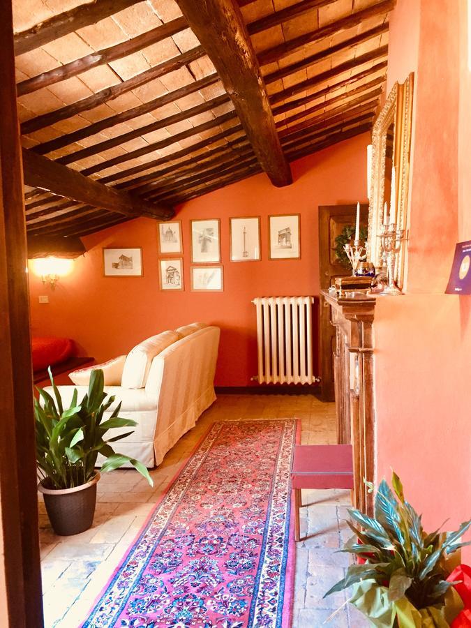 Апартаменти Sotto I Tetti Del Borgo Сполето Екстер'єр фото